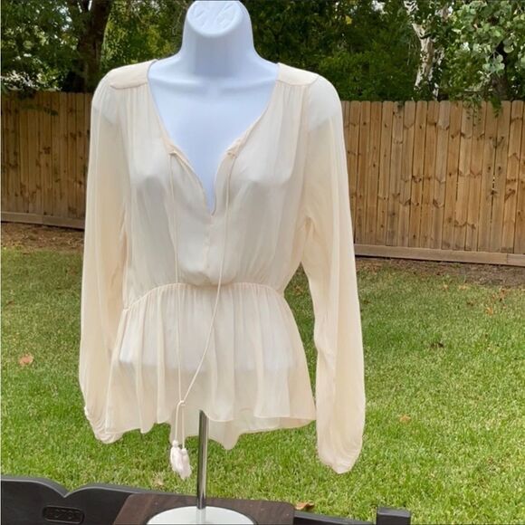 Take 50% OFF- Forever21 Fancy Cream Blouse, Size-XS - Picture 1 of 7